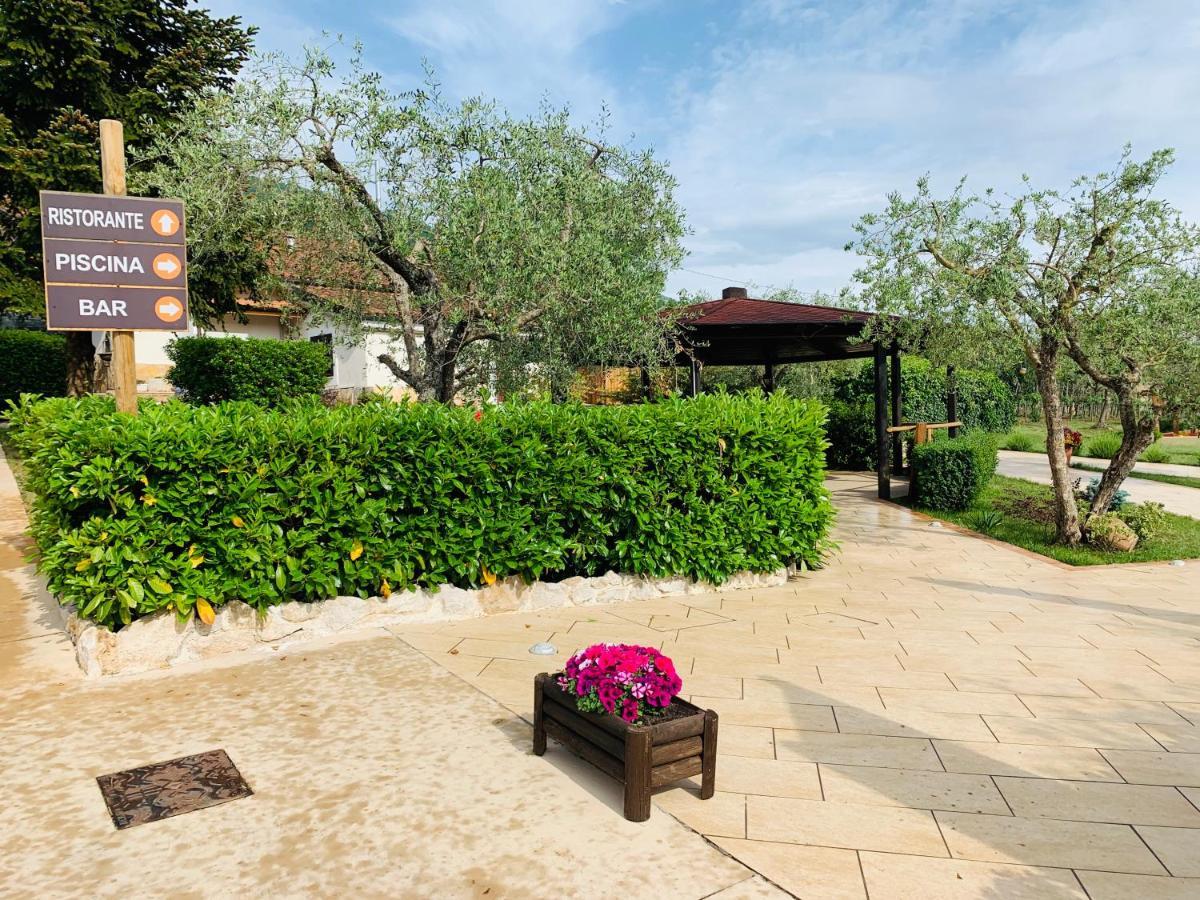 Agriturismo Il Castagneto Padula Eksteriør bilde