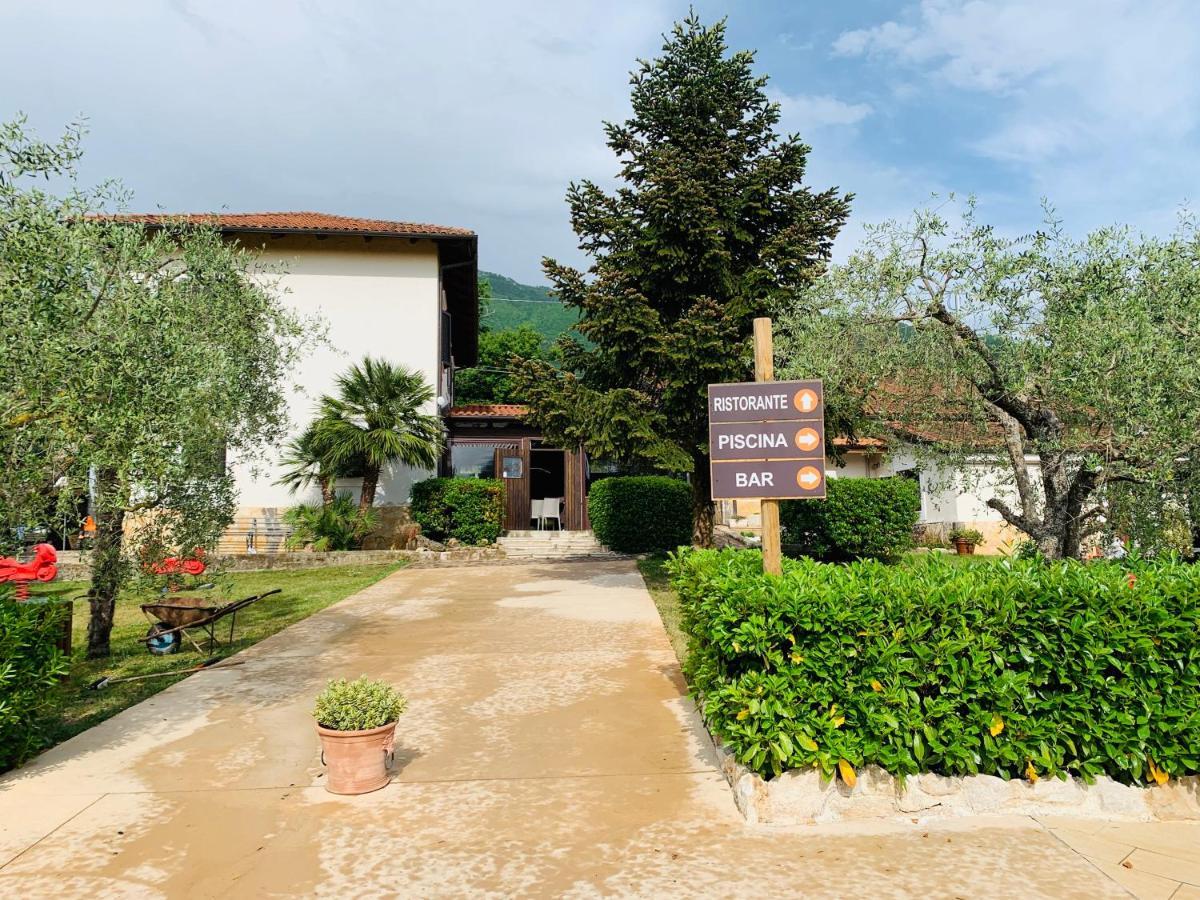 Agriturismo Il Castagneto Padula Eksteriør bilde