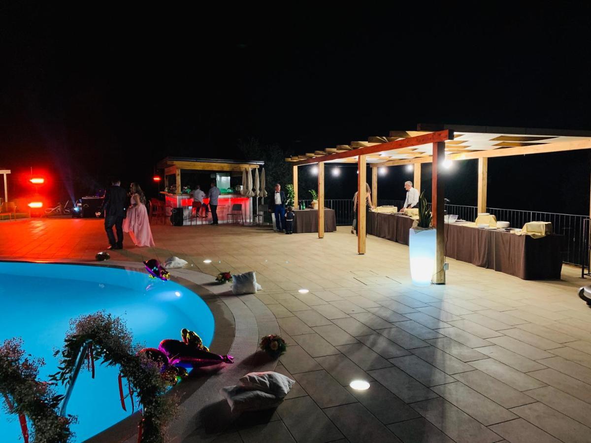 Agriturismo Il Castagneto Padula Eksteriør bilde