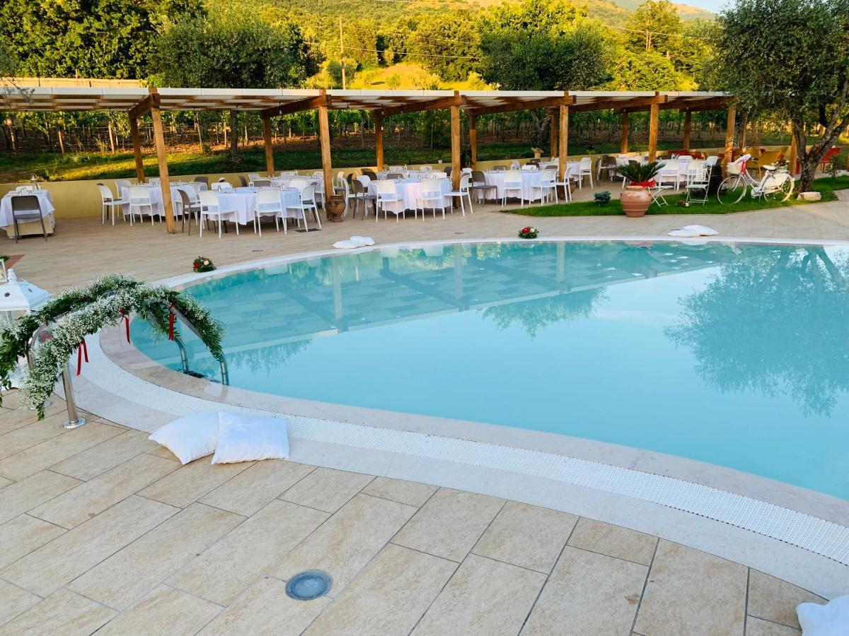Agriturismo Il Castagneto Padula Eksteriør bilde