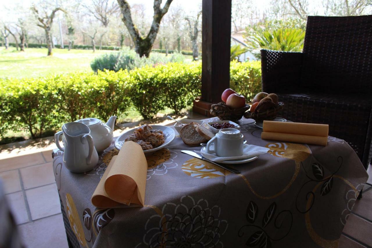Agriturismo Il Castagneto Padula Eksteriør bilde