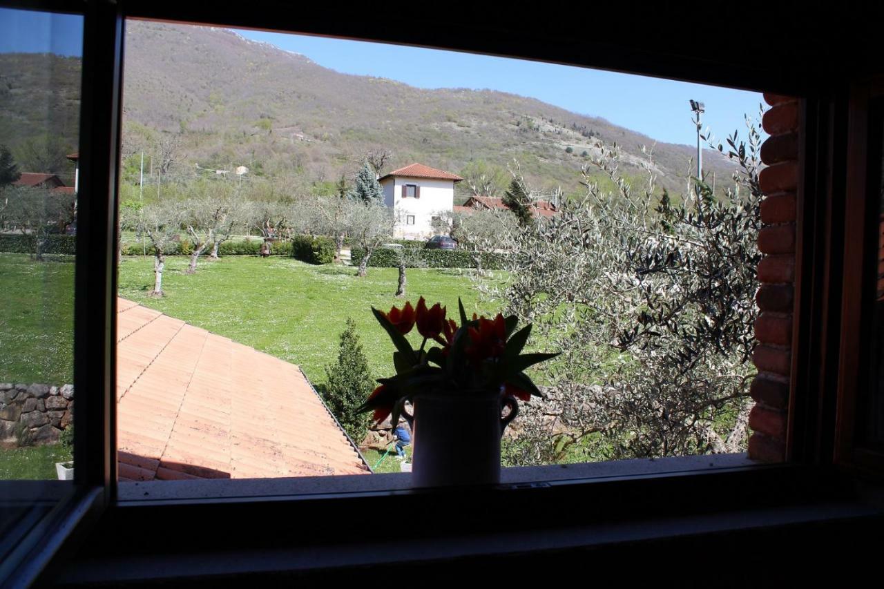 Agriturismo Il Castagneto Padula Eksteriør bilde