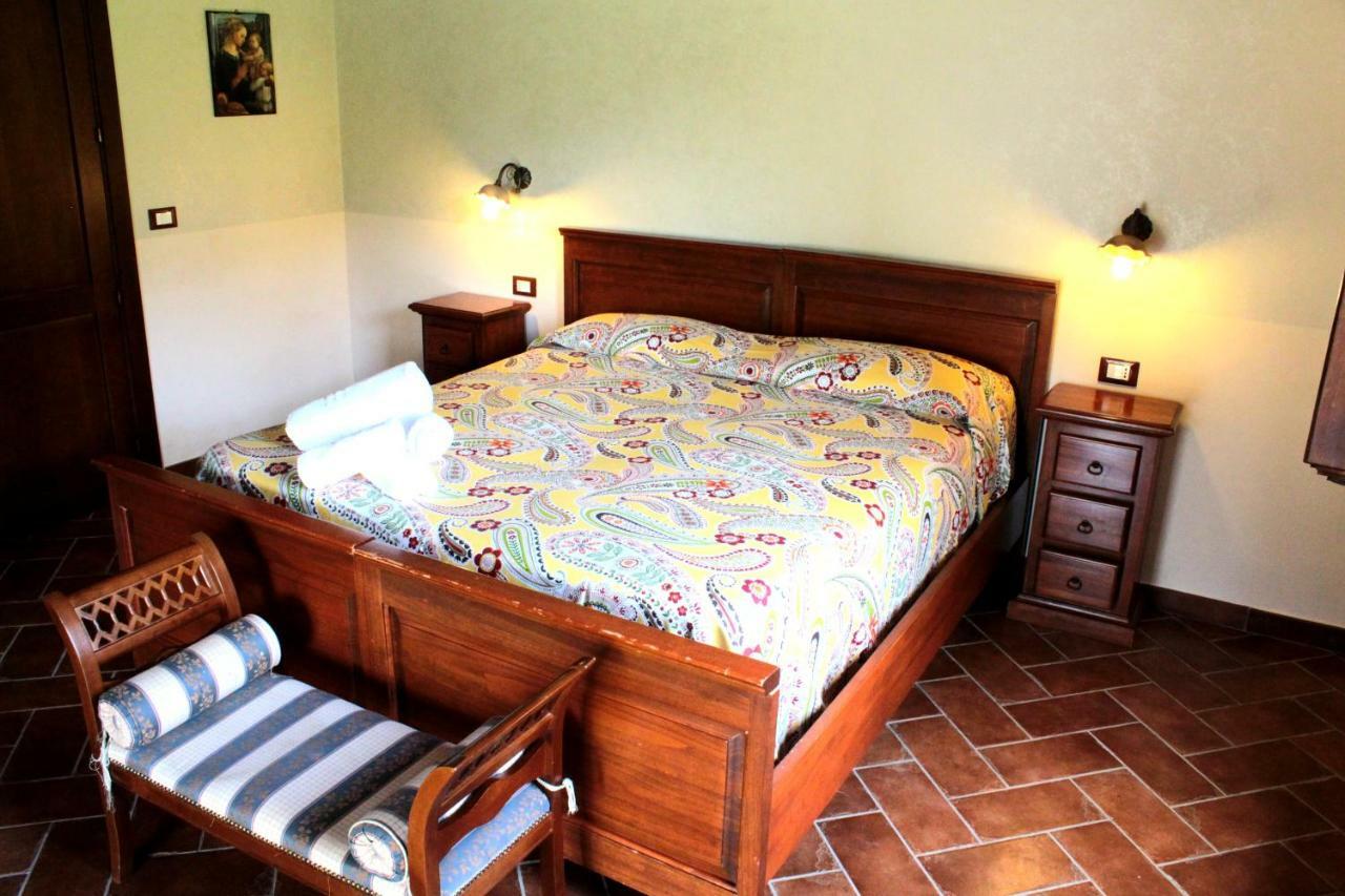 Agriturismo Il Castagneto Padula Eksteriør bilde