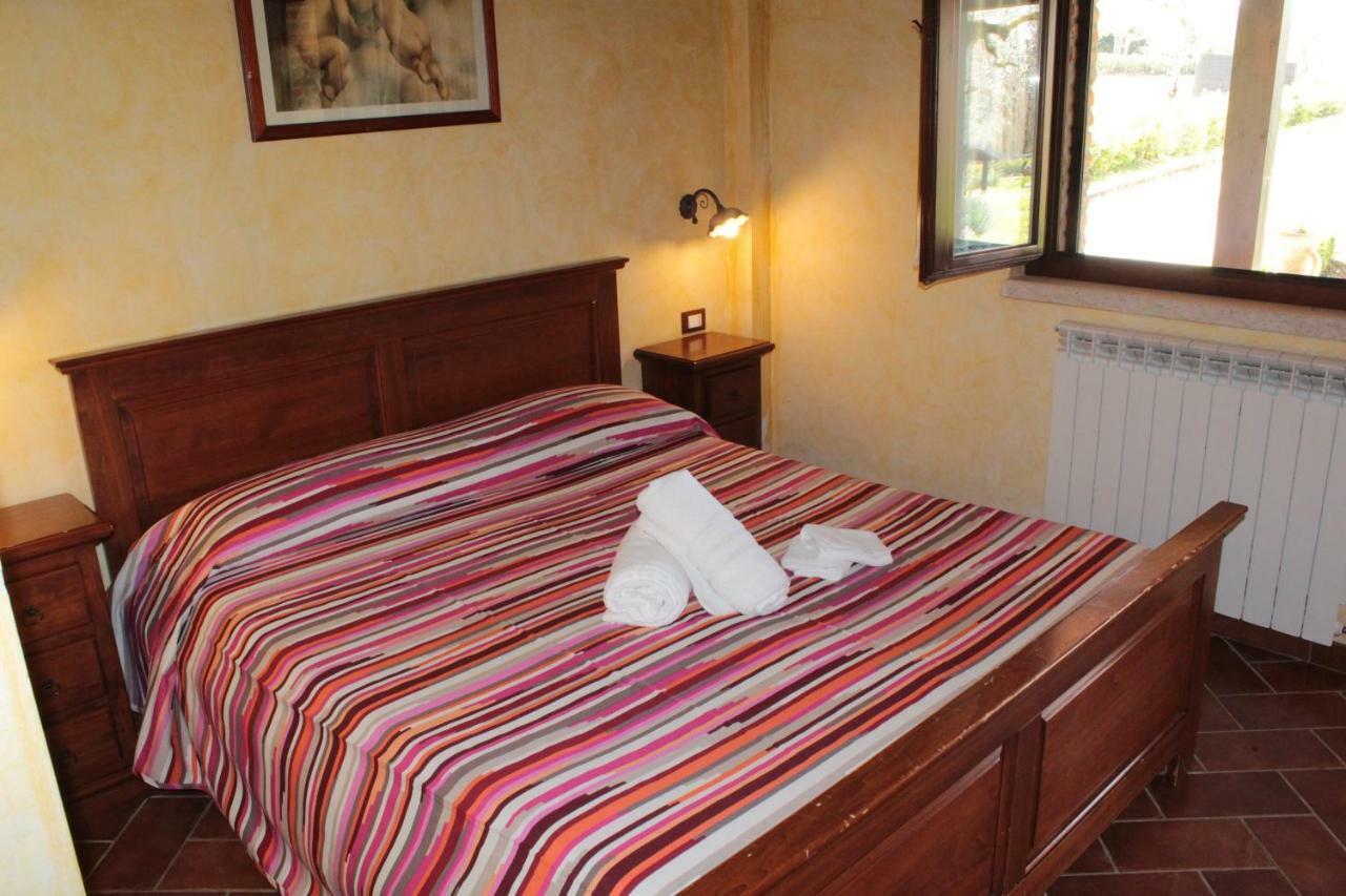 Agriturismo Il Castagneto Padula Eksteriør bilde