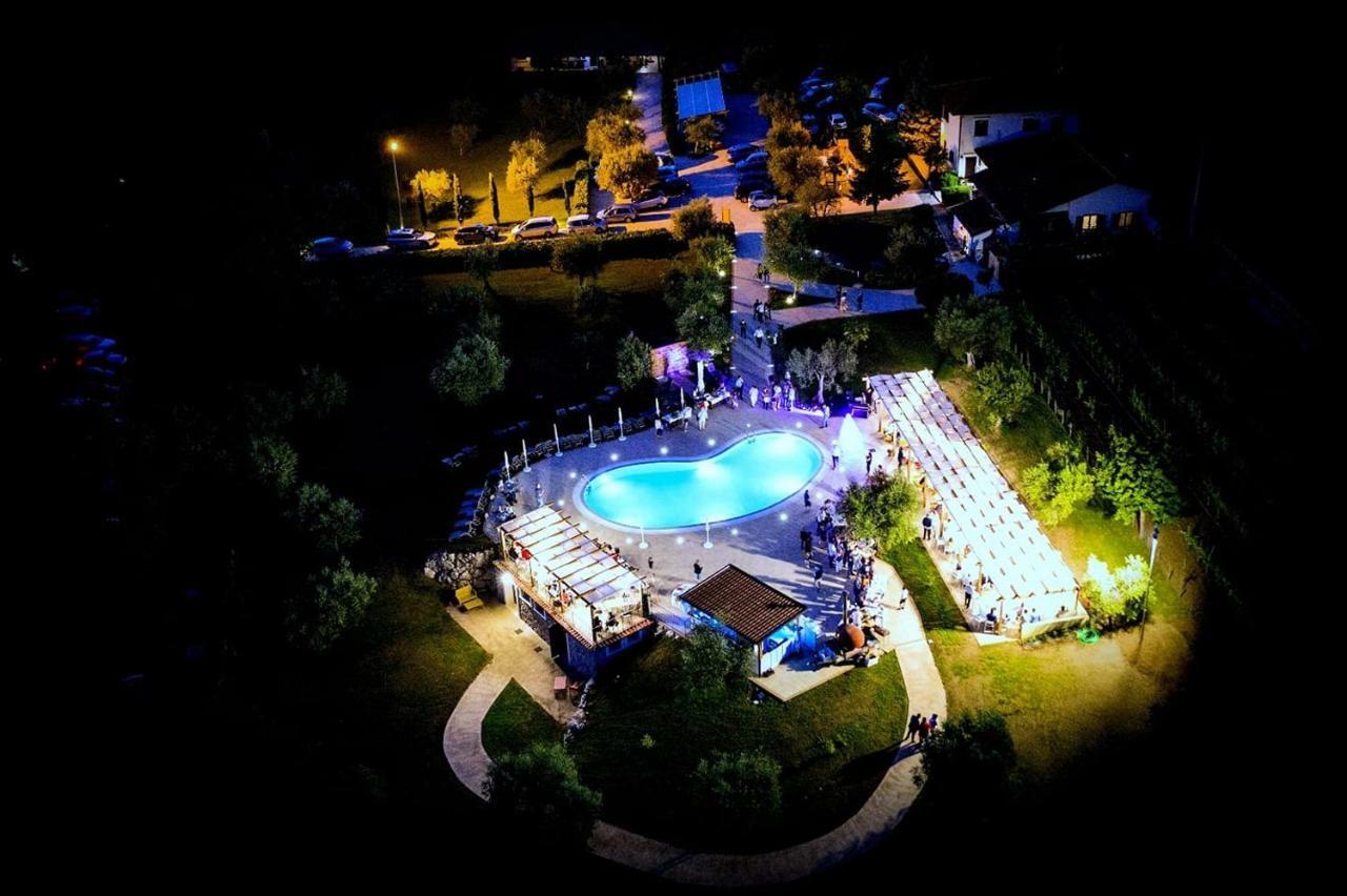 Agriturismo Il Castagneto Padula Eksteriør bilde